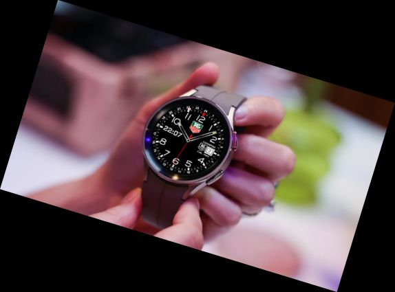 Hybrid TAG CARRERA Watch face